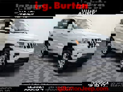 Used 2015 Jeep Grand Cherokee Laredo