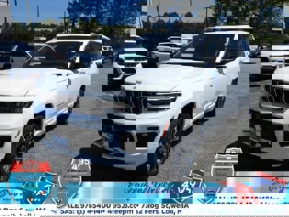 New 2025 Jeep Grand Cherokee L Overland w/ Luxury Tech Group IV