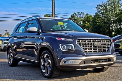 Used 2023 Hyundai Venue Limited