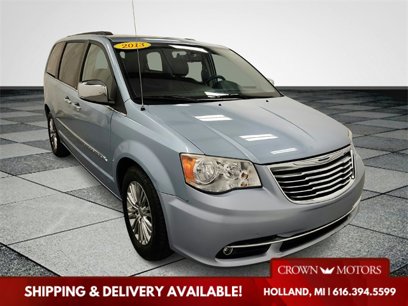 Used 2013 Chrysler Town & Country Touring-L w/ Driver Convenience Group