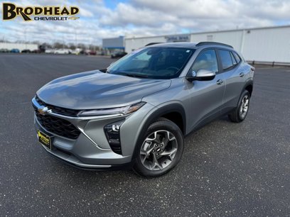 New 2025 Chevrolet Trax LT w/ Driver Confidence Package