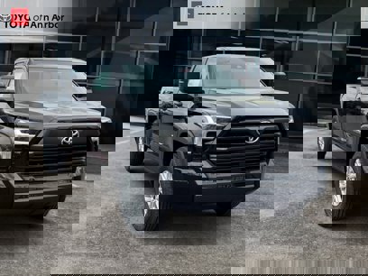 New 2025 Toyota Tundra SR5