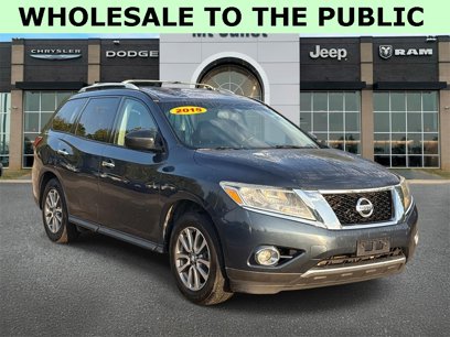 Used 2015 Nissan Pathfinder SV
