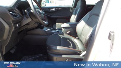 New 2025 Ford Escape ST-Line w/ Tech Pack #1