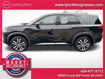 Used 2024 Nissan Pathfinder Platinum w/ Cargo Package