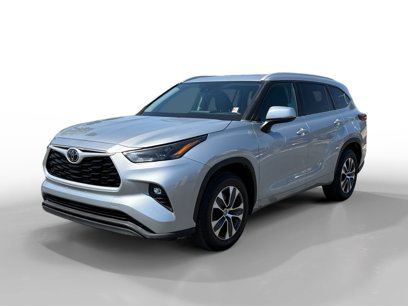 Used 2022 Toyota Highlander XLE