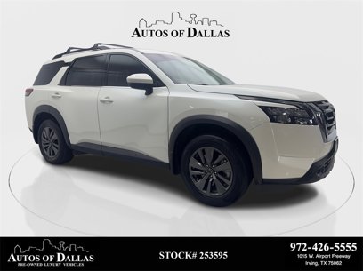 Used 2024 Nissan Pathfinder SV