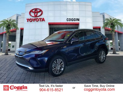 Used 2021 Toyota Venza XLE w/ Softex Package