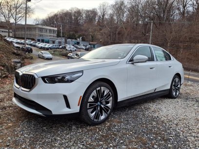 New 2025 BMW i5 xDrive40 w/ Premium Package