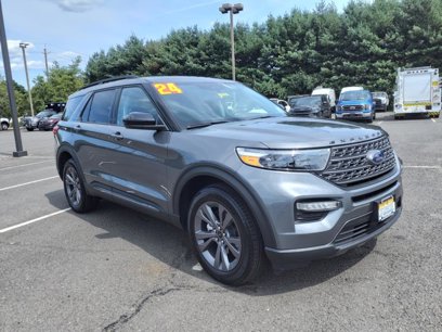 Used 2024 Ford Explorer XLT w/ Equipment Group 202A