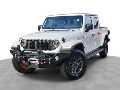 Used 2024 Jeep Gladiator Sport
