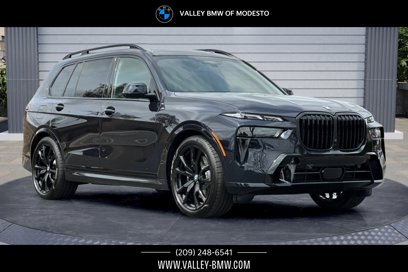 New 2025 BMW X7 xDrive40i w/ M Sport Package