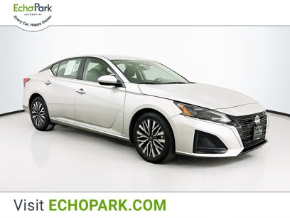 Used 2023 Nissan Altima 2.5 SV