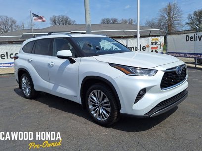 Used 2024 Toyota Highlander Platinum