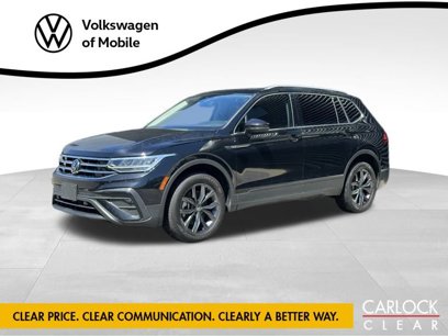 Used 2022 Volkswagen Tiguan SE w/ Panoramic Sunroof Package