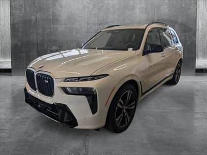 New 2025 BMW X7 M60i w/ Climate Comfort Package
