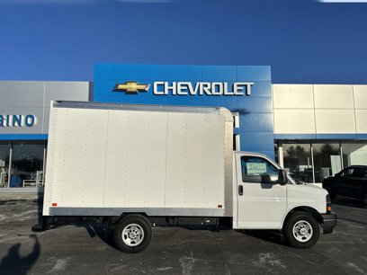 New 2024 Chevrolet Express 3500 w/ Power Convenience Package