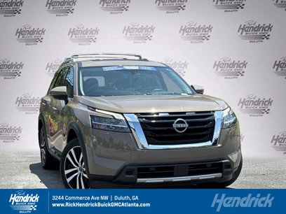 Used 2023 Nissan Pathfinder Platinum w/ Cargo Package