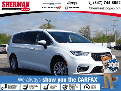 Used 2023 Chrysler Pacifica Touring-L