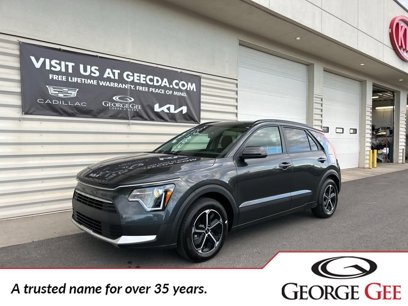 New 2025 Kia Niro LX