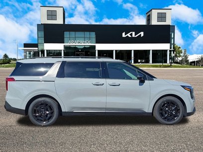 New 2025 Kia Carnival SX