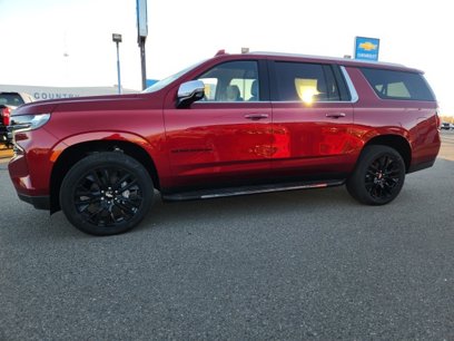 New 2024 Chevrolet Suburban Premier w/ Premium Package
