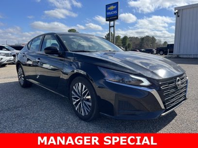 Used 2023 Nissan Altima 2.5 SV