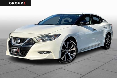 Used 2017 Nissan Maxima 3.5 SV w/ Interior Lighting Package