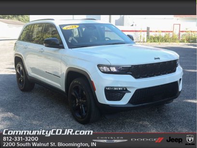 Used 2023 Jeep Grand Cherokee Limited w/ Black Appearance Package