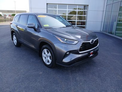Certified 2022 Toyota Highlander LE