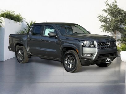 New 2025 Nissan Frontier SV w/ SV Convenience Package