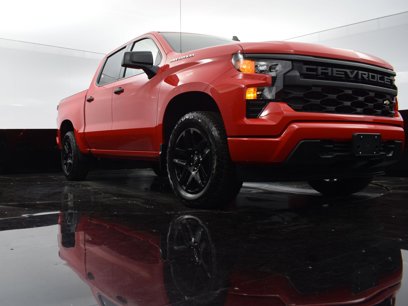 New 2025 Chevrolet Silverado 1500 Custom w/ Turbomax Blackout Package
