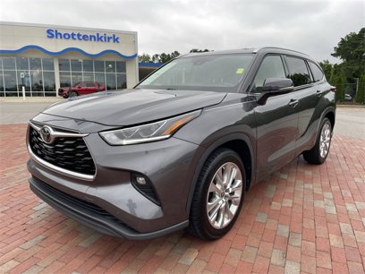 Used 2022 Toyota Highlander Limited