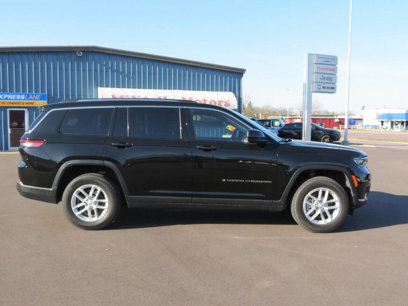 Used 2022 Jeep Grand Cherokee L Laredo w/ Luxury Tech Group I