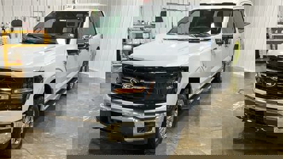 New 2024 Ford F150 XLT w/ Equipment Group 302A MID