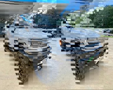 New 2025 GMC Hummer EV 3X w/ LPO, Dark Essentials Package