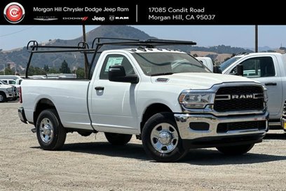 New 2024 RAM 2500 Tradesman w/ Chrome Appearance Group