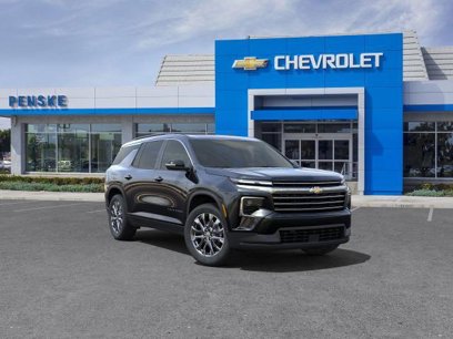 New 2025 Chevrolet Traverse LT w/ Sun and Wheel Package
