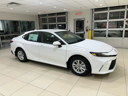 New 2025 Toyota Camry LE w/ Convenience Package