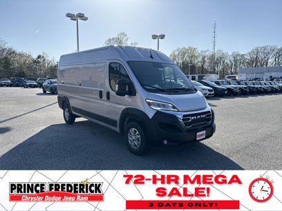 New 2025 RAM ProMaster 2500 w/ Quick Order Package 22G SLT