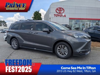 New 2025 Toyota Sienna XLE