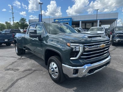 New 2025 Chevrolet Silverado 3500 LTZ w/ LTZ Plus Package