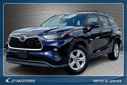 Used 2023 Toyota Highlander LE