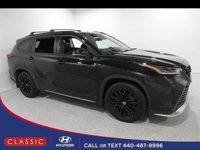 Used 2023 Toyota Highlander XSE