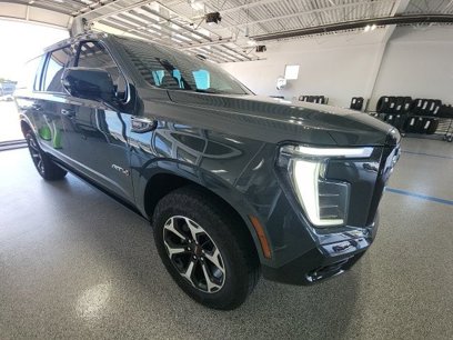 Used 2025 GMC Yukon XL AT4 w/ AT4 Premium Package
