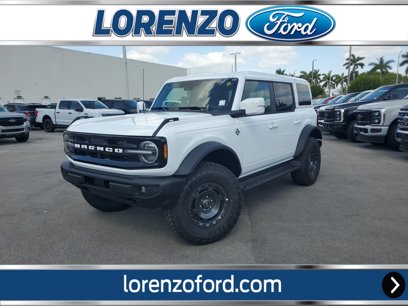 New 2025 Ford Bronco Outer Banks w/ Sasquatch Package