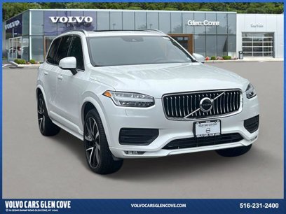 Certified 2022 Volvo XC90 T6 Momentum w/ Climate Package