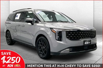 Used 2025 Kia Carnival SX