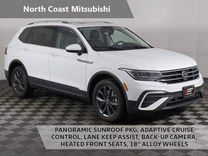 Used 2022 Volkswagen Tiguan SE w/ Panoramic Sunroof Package