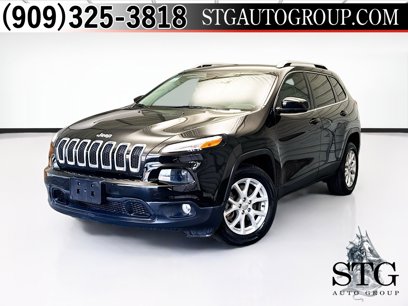 Used 2018 Jeep Cherokee Latitude Plus w/ Comfort/Convenience Group
